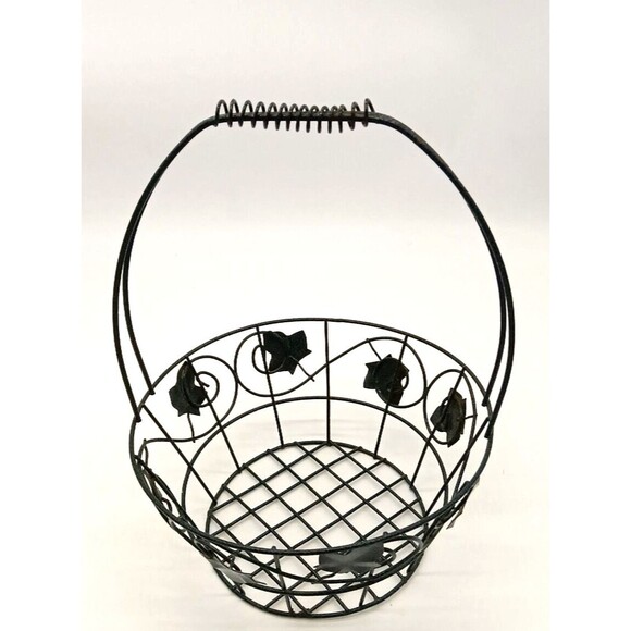 Vintage Green Metal Wire Ivy Leaf Pattern Basket - Picture 3 of 8